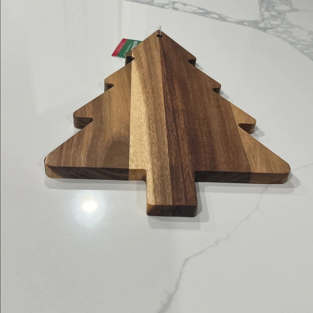Cute. WOODEN🎄🌲